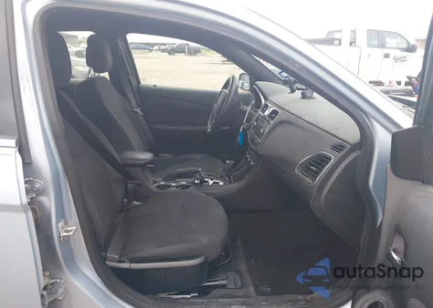 2013 Chrysler 200 Lx from USA, damaged, VIN 1C3CCBAG6DN738281